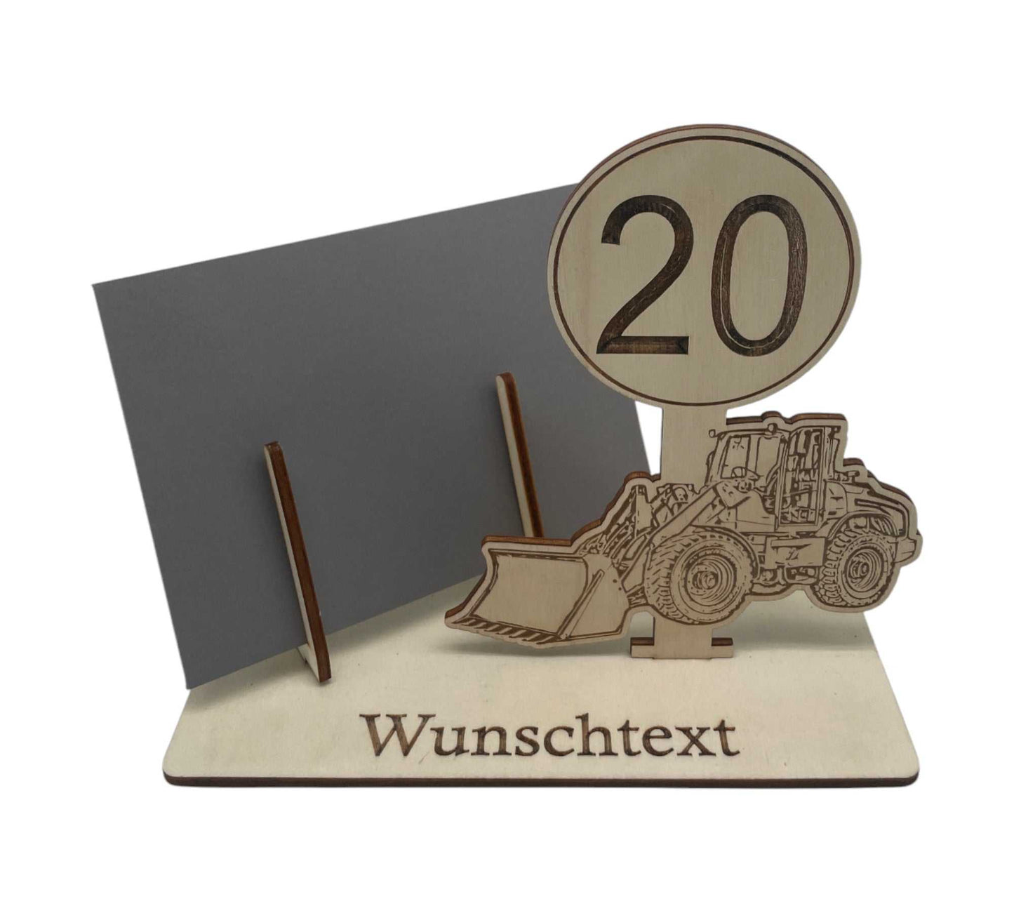 20 Geburtstag – Geldgeschenk kreativ verpacken mit einer dekorativen Holz-Gutscheinverpackung und Radlader-Motiv.
