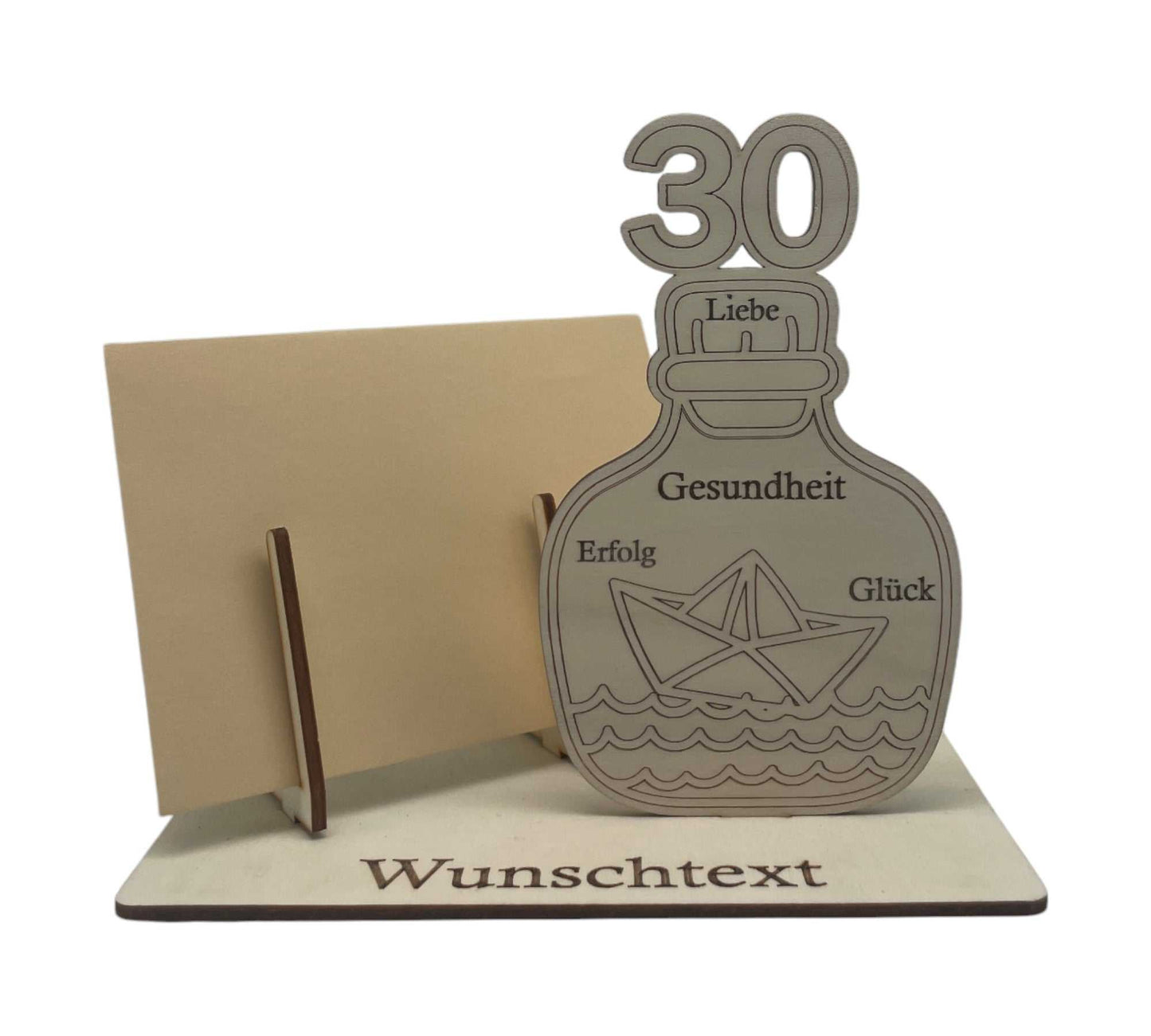 Gutschein kreativ verpacken für den 30 Geburtstag – Holzverpackung mit eingravierter 30 und maritimen Elementen für Meeresliebhaber.