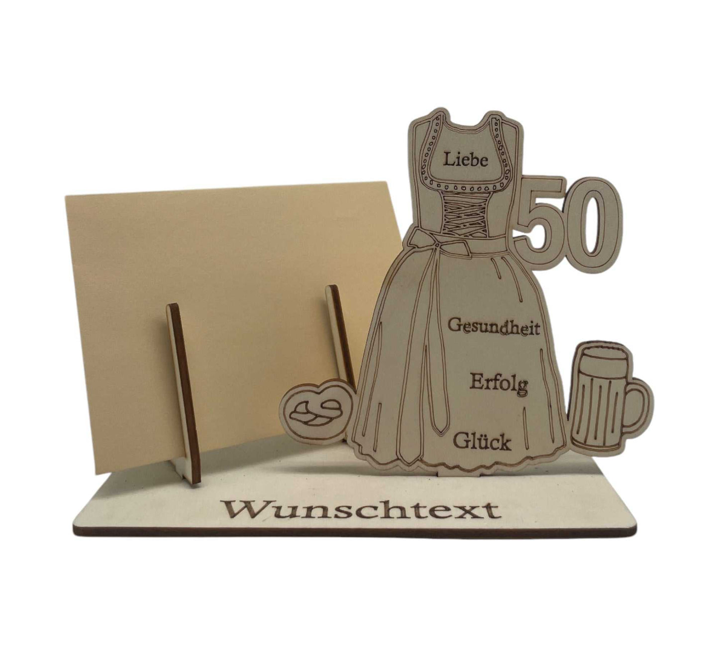 Gutschein kreativ verpacken für den 50 Geburtstag – Holzverpackung mit Dirndl, Bierkrug und individueller Gravur.