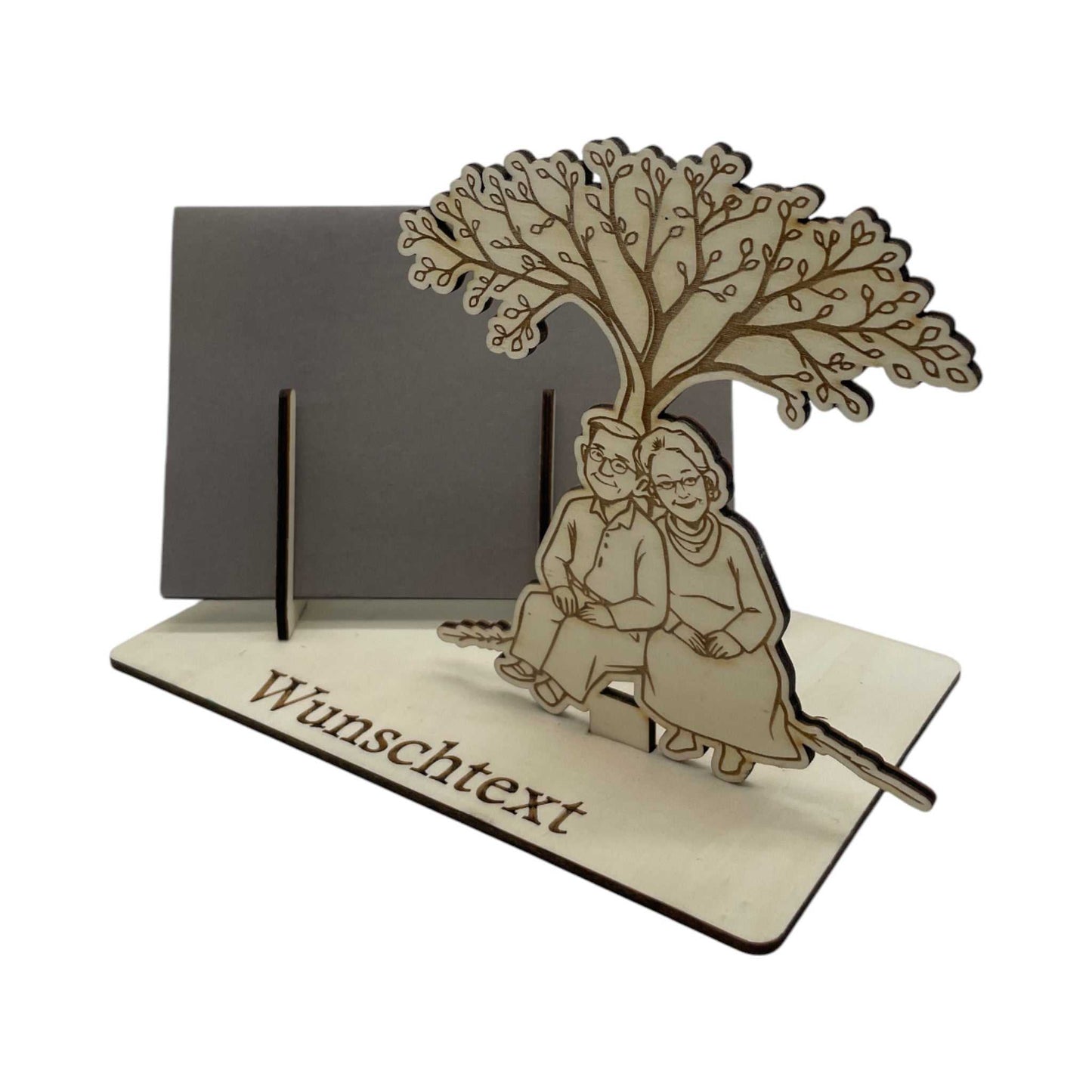 Stilvolle Gutscheinverpackung aus Holz mit Paar unter einem Baum – ideal für Jubiläumsgeschenke, Geburtstage und Geldgeschenke.
