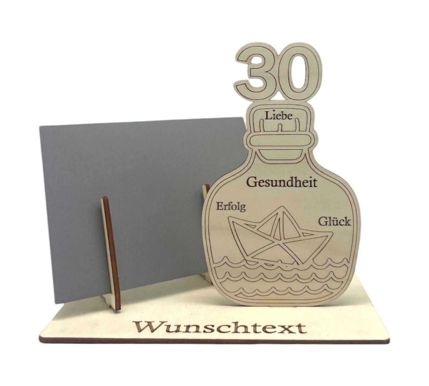 Gutschein verpacken zum 30. Geburtstag – Holzflasche mit Zahl 30 und Papierboot