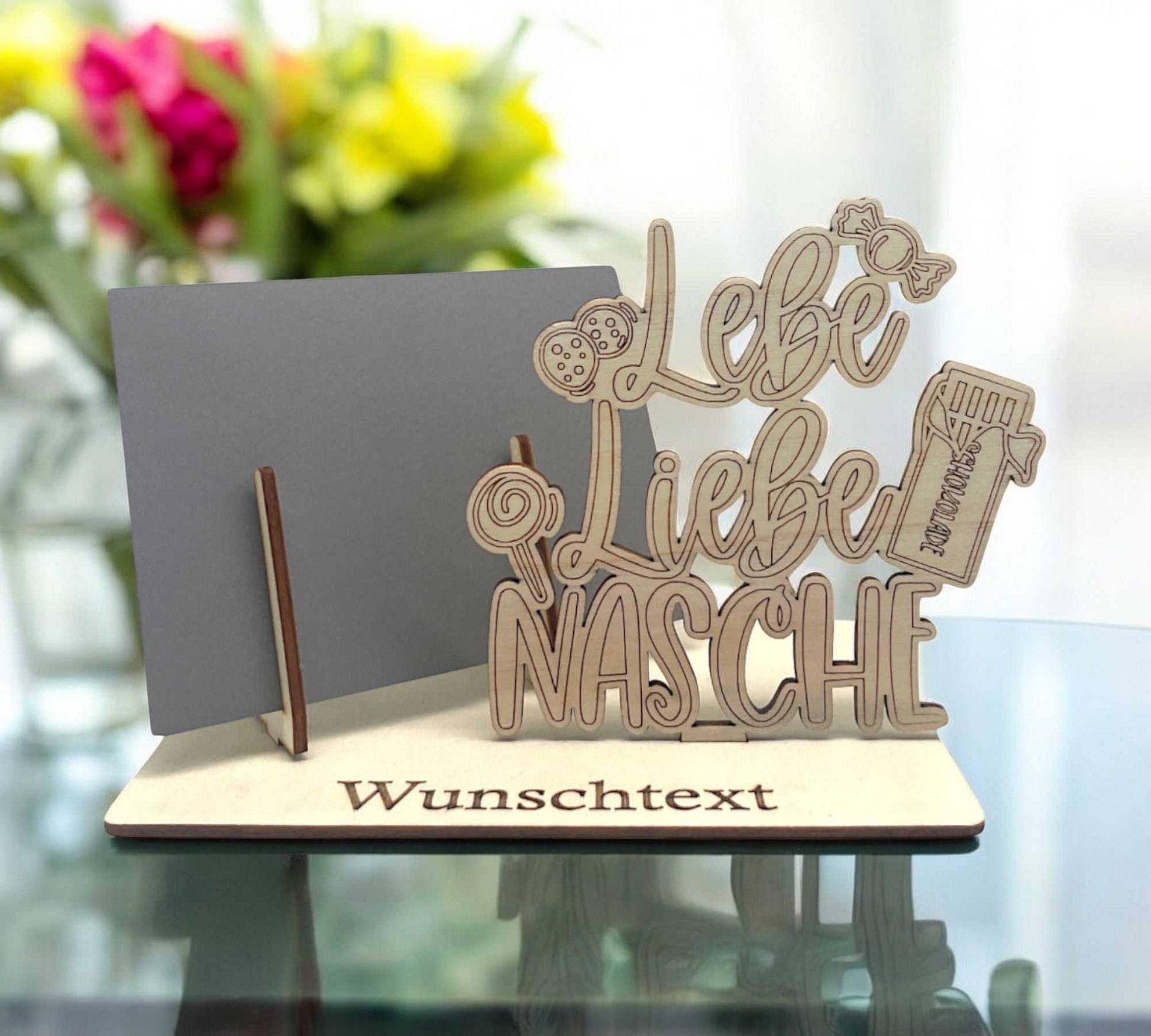 Gutschein verpacken mit Schokoladentafel, Lolli und Spruch für Naschkatzen