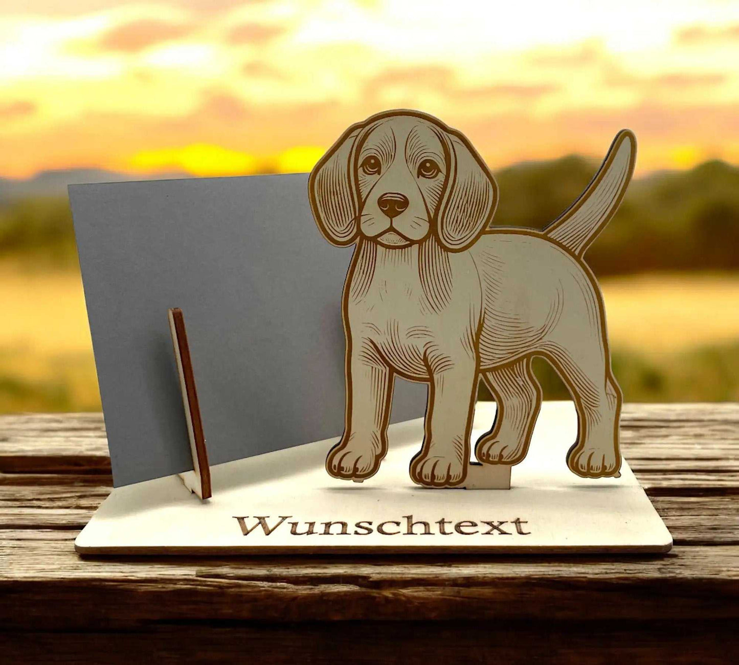 Gutschein verpacken – Holz-Gutscheinhalter mit Beagle-Motiv, ideal für Hundeliebhaber. Kreativ und personalisierbar mit Gravur von Namen und Wunschtext.