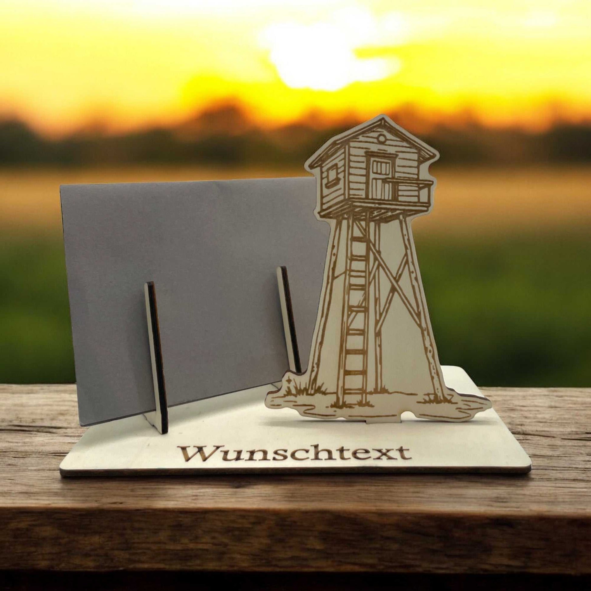 Geschenkidee für Jäger – Hochsitz aus Holz mit Leiter und kleinem Balkon