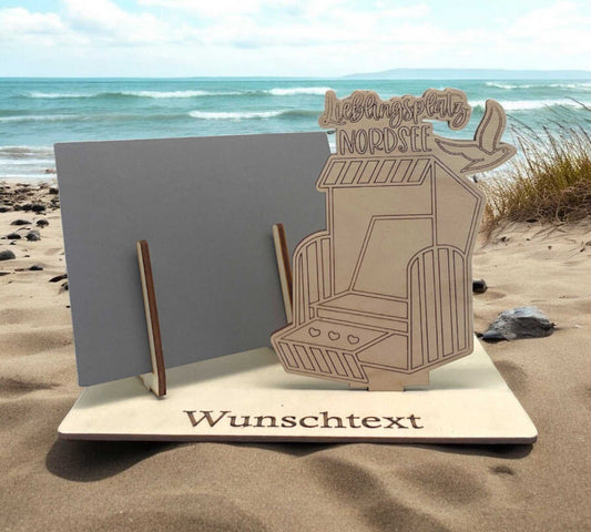 Gutschein verpacken mit Strandkorb – Holzmotiv mit Lieblingsplatz Nordsee und Möwe