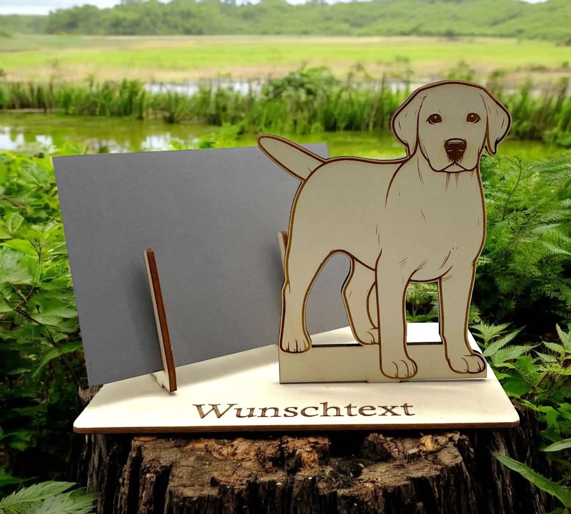 Kreative Geschenkidee: Gutschein verpacken mit Labrador-Motiv aus Holz. Ideal für Geldgeschenke oder Gutscheine.